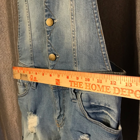 Tinseltown Women’s Overalls Jeans Distressed Jeans - Picture 4 of 5